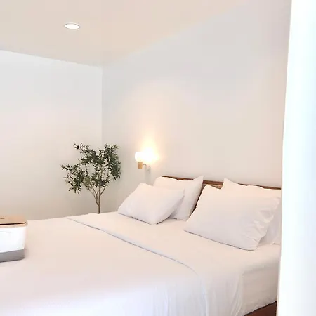 The Beach Bangsaen By Thanthita Next To Wonnapa Beach Free Disney Plus Exterior photo