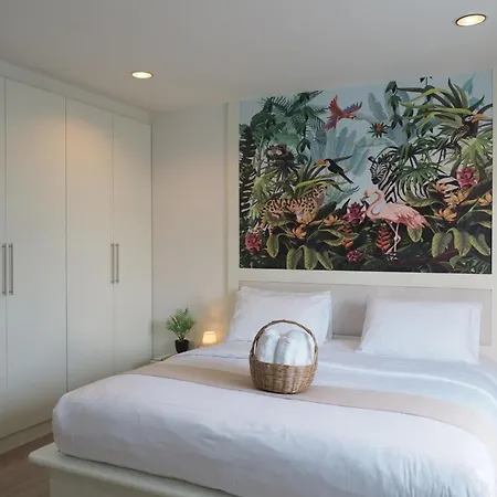 The Beach Bangsaen By Thanthita Next To Wonnapa Beach Free Disney Plus Exterior photo