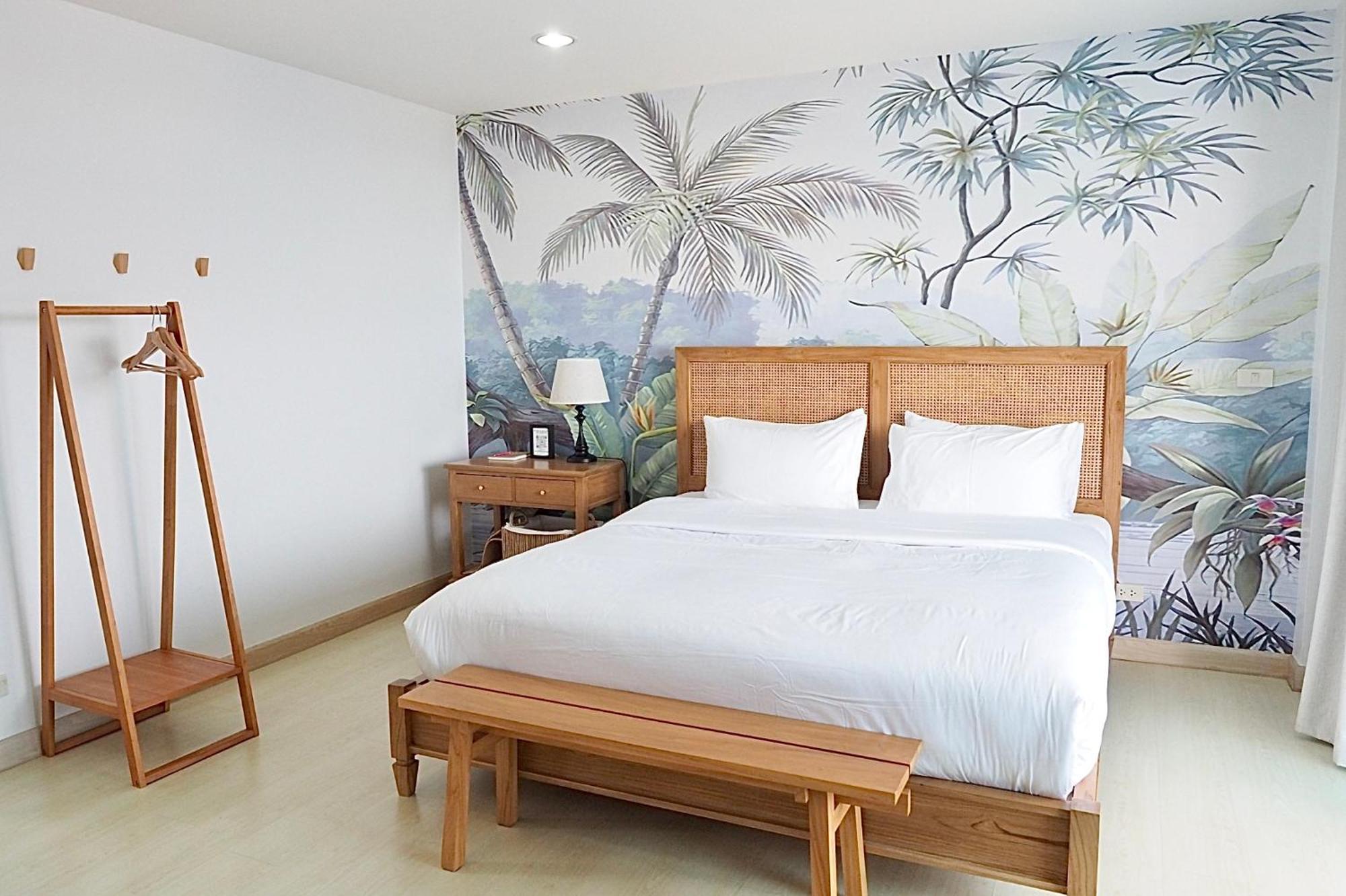 The By Thanthita Next To Wonnapa Free Apartment Bangsaen